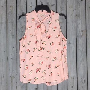 E hanger M Floral Blouse